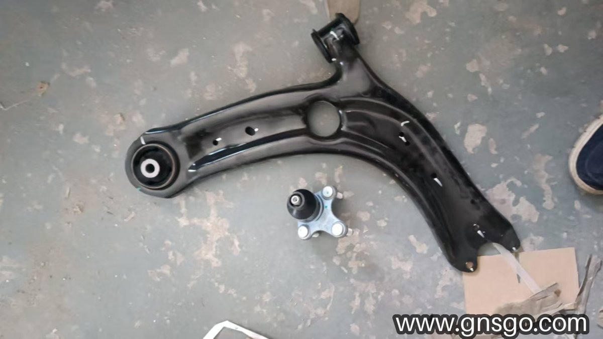 Control arm, RH, OE 861422200 — Aiways U5/U6