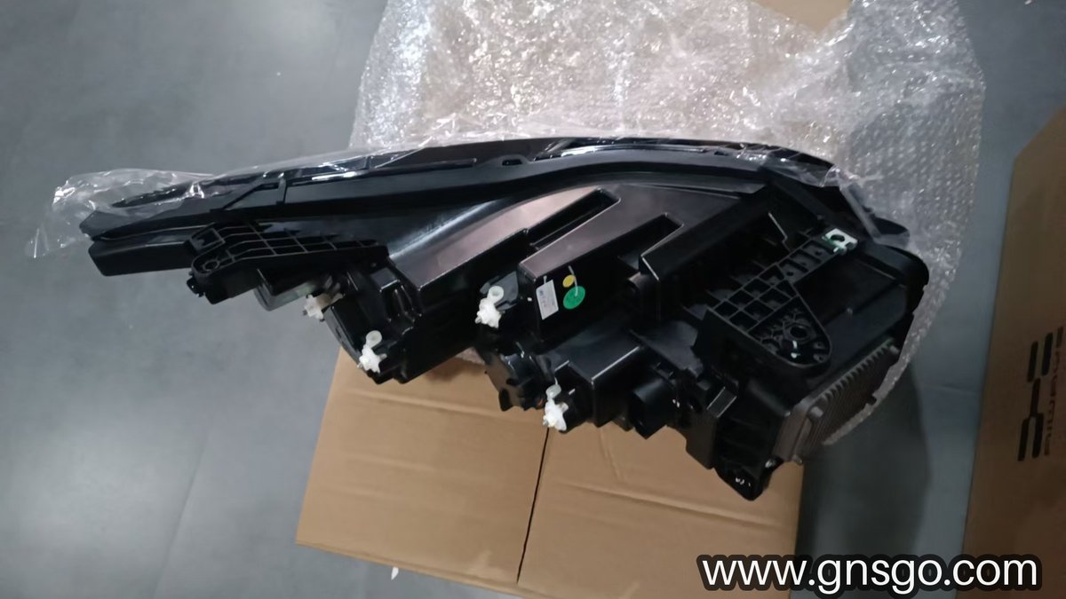 Headlight Left (Driver Side), OE 861961101 — Aiways U5/U6